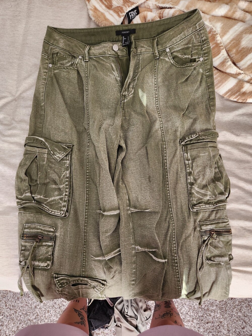 Forever 21 Olive Green Cargo Pants with Utility Pockets